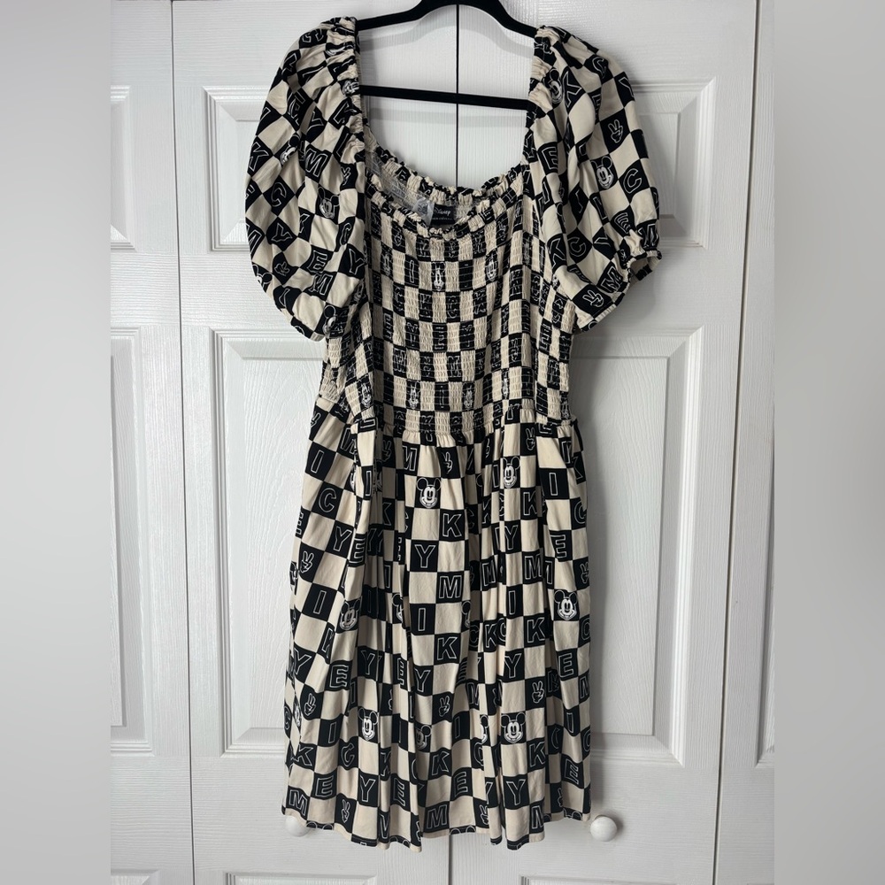 Disney Her Universe Mickey Mouse Black and off White Checkered Dress plus sz 3x